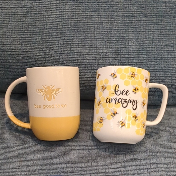 Other - 🐿️🐿️Bee Positive Yellow Ceramic Mug And Bee Amazing Mug